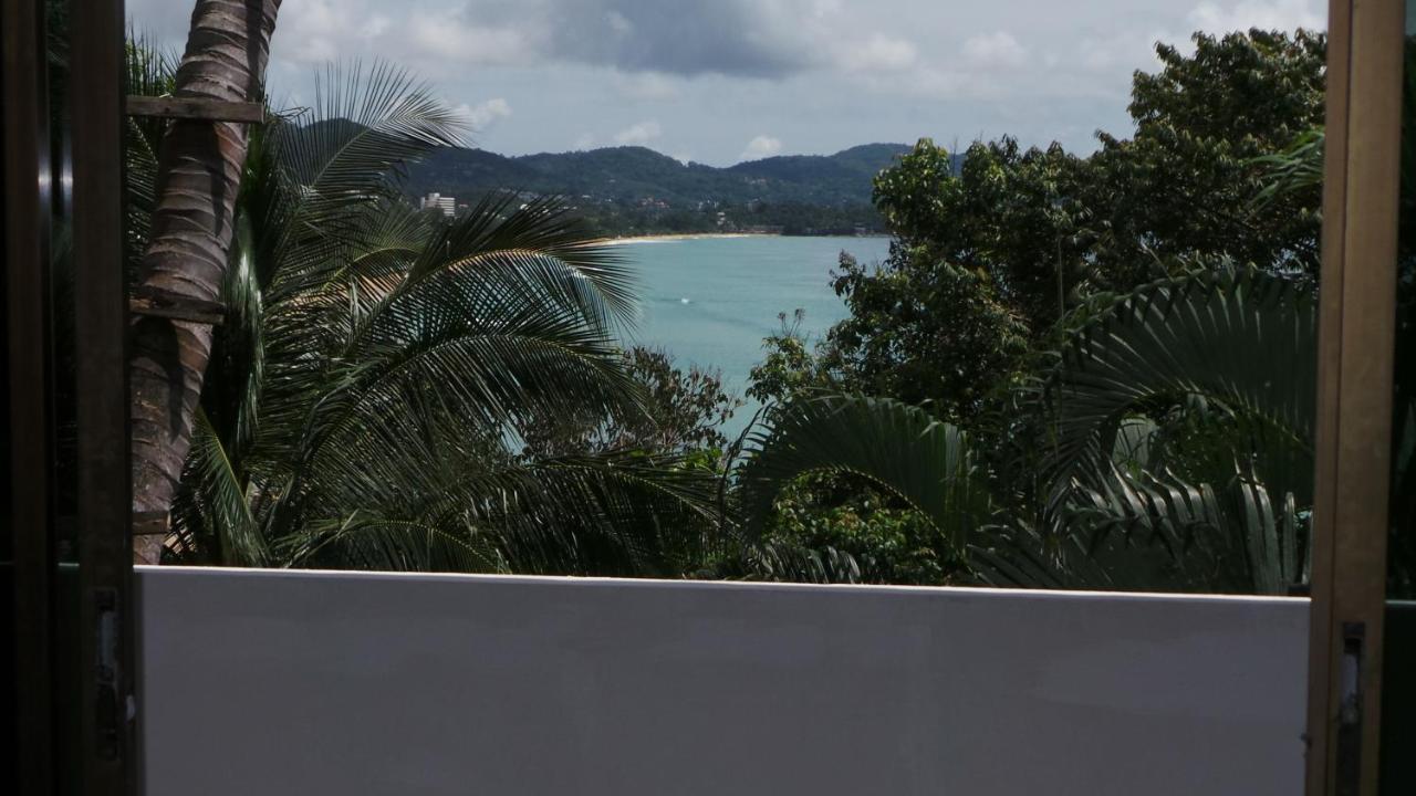 Deluxe Beach Front,991110073:JPEG