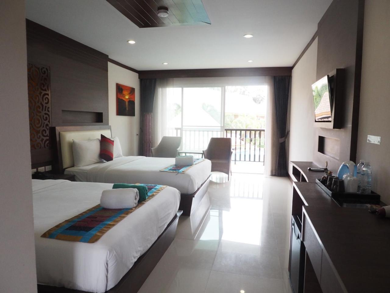 Family Suite Pool Access