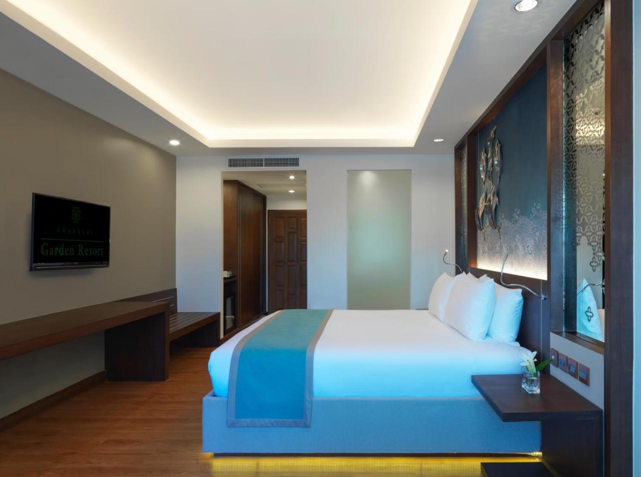 Signature Club Room