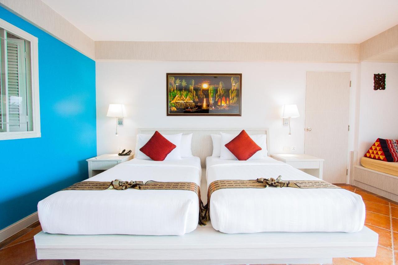 Deluxe Double or Twin Room