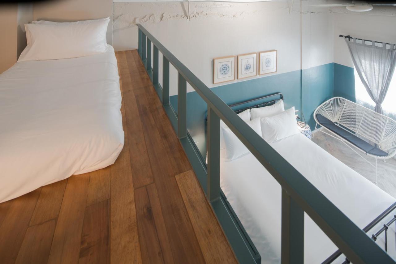 Deluxe Triple Room,940756771:JPEG