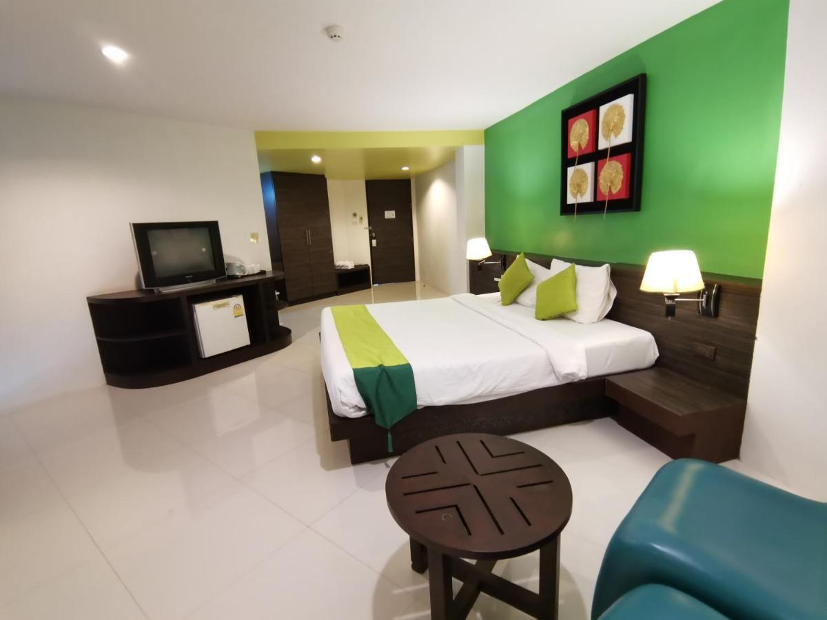 Deluxe Double Room,943609102:JPEG