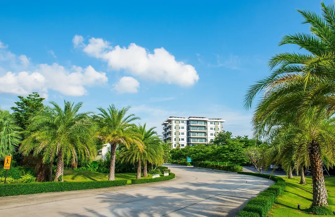 Chalong Miracle Lakeview-1