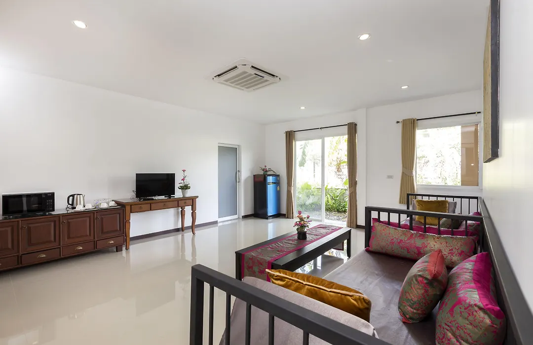 The Lantern Hostel And Spa-1