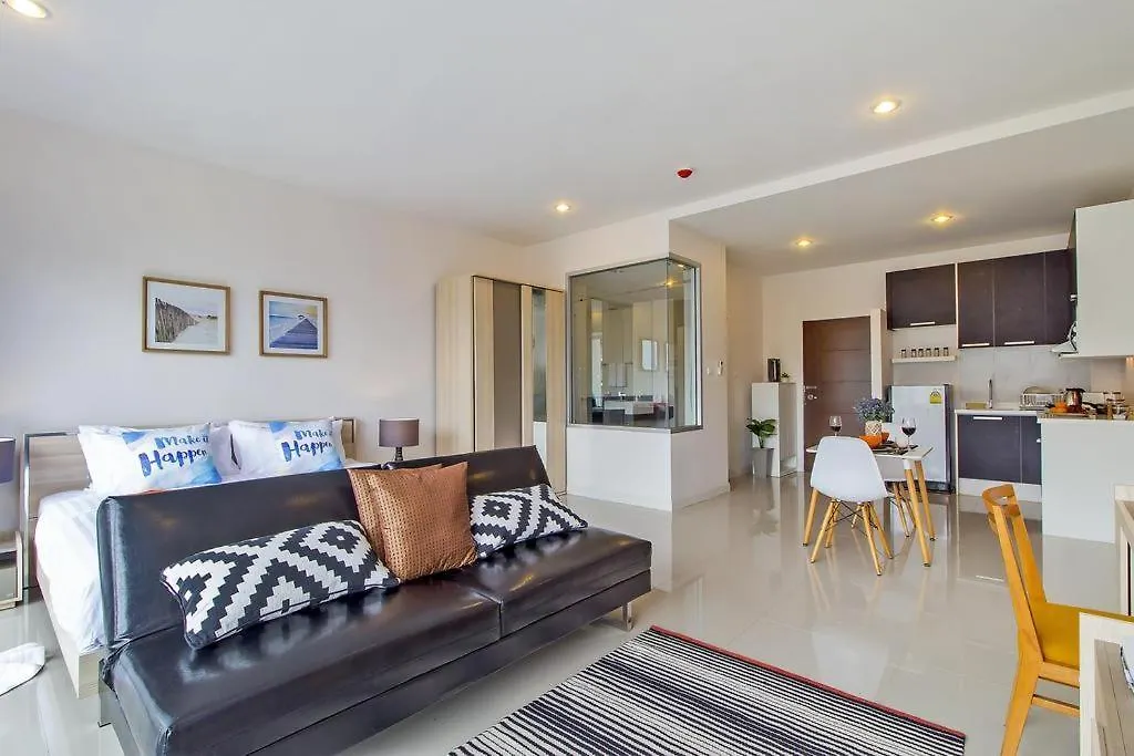 Chic Condo By Resava-1