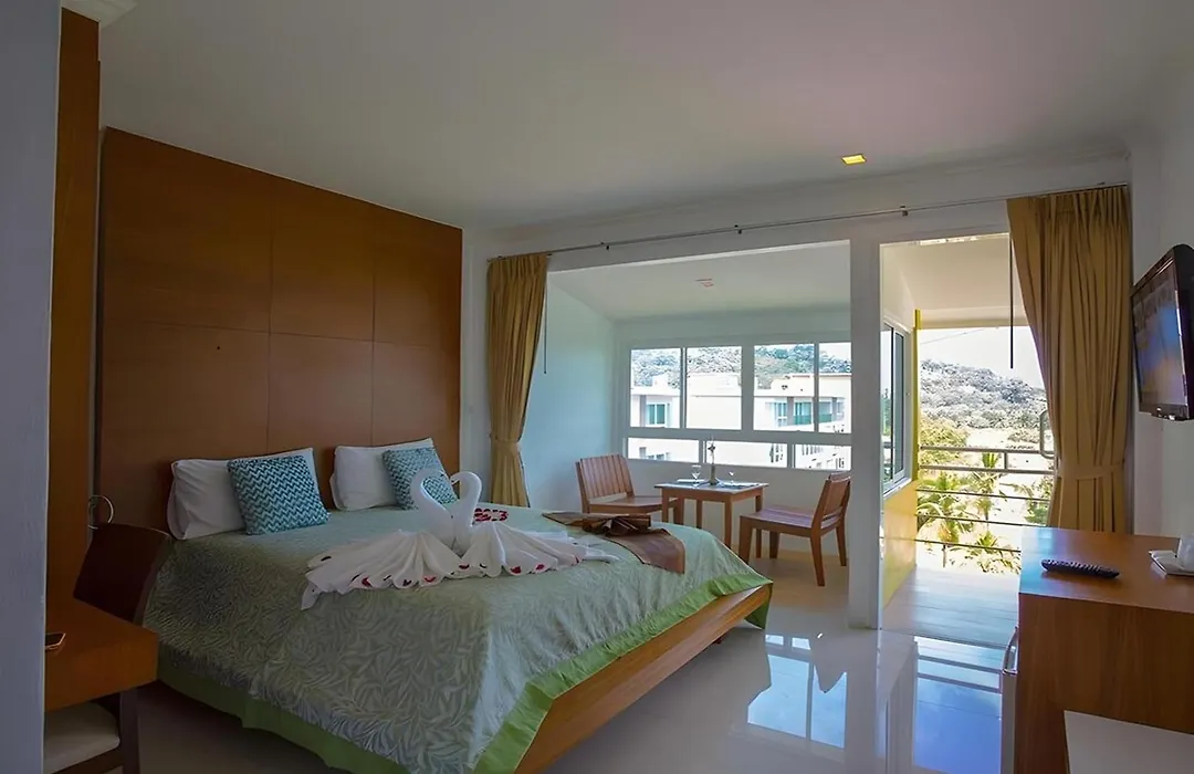 Sukcheewa Residence Phuket-1