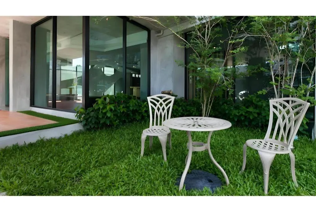 B2 Phuket Boutique & Budget Hotel-1