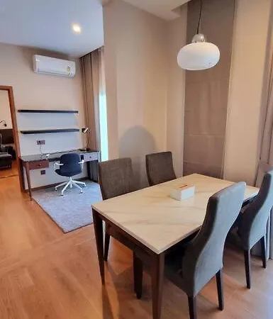 2 Bed Title V-2