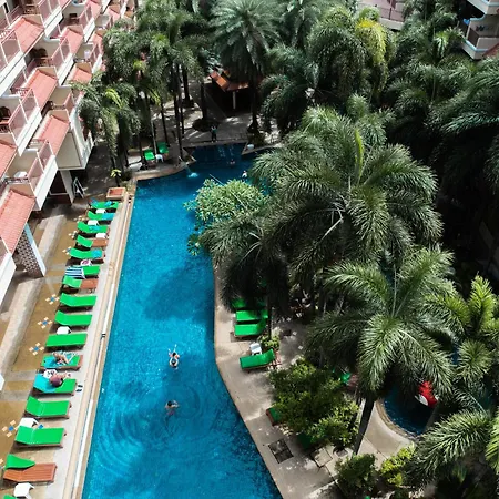 Baumanburi Hotel Patong-3