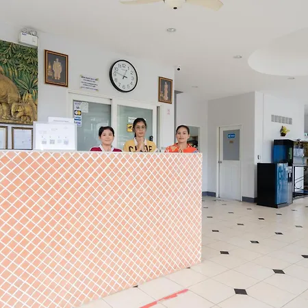 Square One Hotel Patong-3
