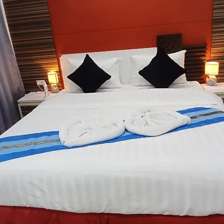 Patong Max Value Hotel-3