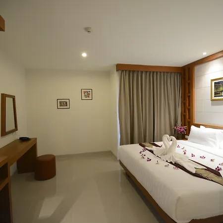 The Patong Center Hotel-3
