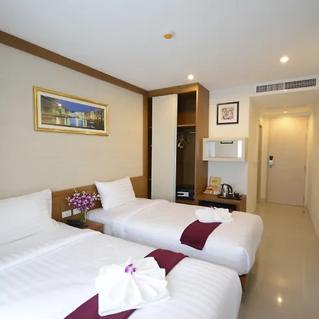 The Patong Center Hotel-3