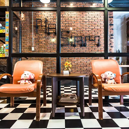 Na Siam Guesthouse-3