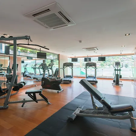 Suite Studio Apt With Hot Tub Bath In Front Pa Tong Beach-2