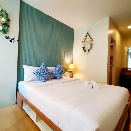 Chic & Sweet, Pool View, Prime Location Near Beach-2