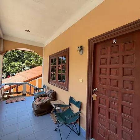 Rustic Apartment At Yanui Beach-2