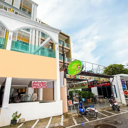 Oyo 250 July Hotel Patong-3