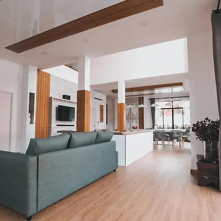 Happy Family Villa - 6 Bedrooms Phuket Private Pool Villa 300 Meters To The Sea-3