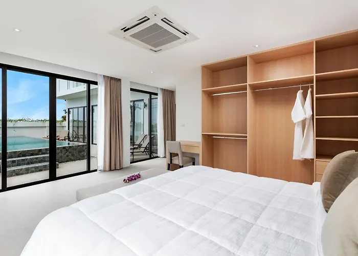 Areeya Villa Layan Phuket com piscina