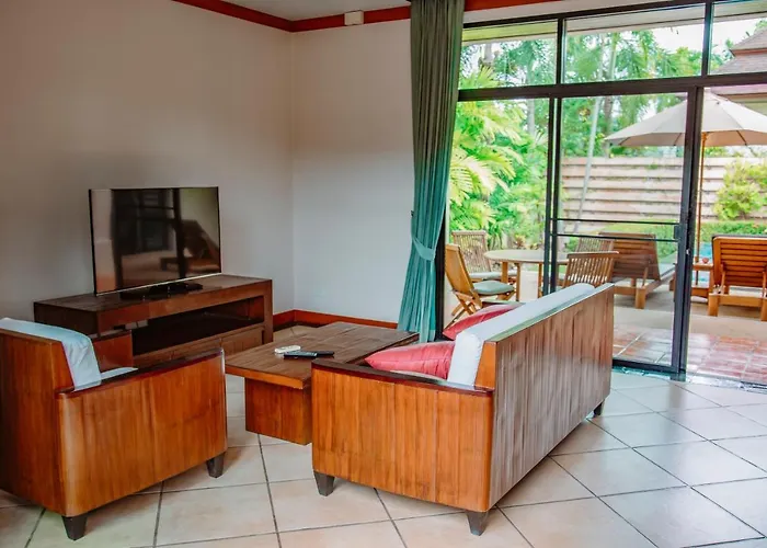 Lovely 2-Bedroom Villa With Pool 2 Mins From Beach Phuket