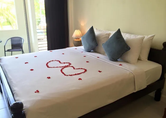 Glitter House Aparthotel Phuket