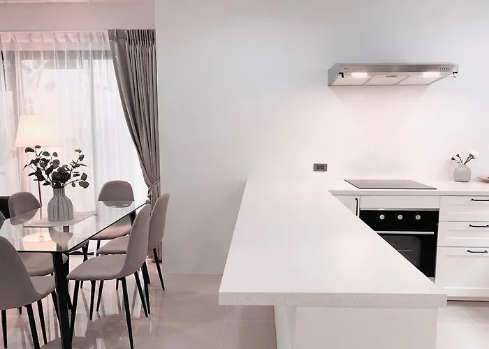 Mira House I 4Br 3Ba I Naiyang Beach I Hkt Airport Vila Phuket que aceita animais de estimação