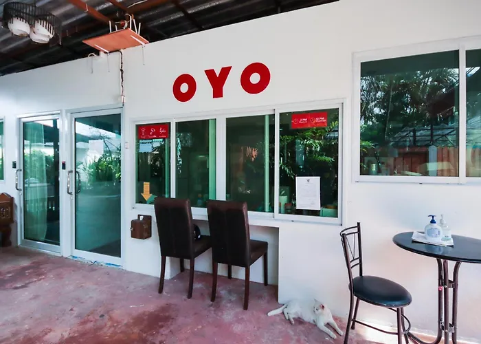 Oyo 1163 Eden Hostel Phuket