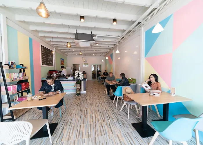 H2B Hostel Phuket